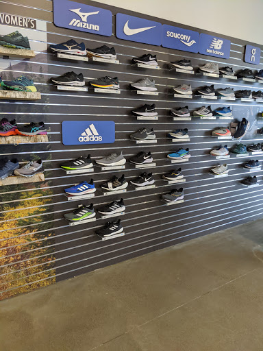 Running Store «Road Runner Sports», reviews and photos, 444 Ramsay Way Suite 114, Kent, WA 98032, USA