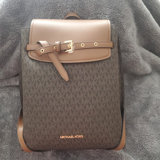 Fashion Accessories Store «Michael Kors», reviews and photos, 348 Nut Tree Rd #348, Vacaville, CA 95687, USA