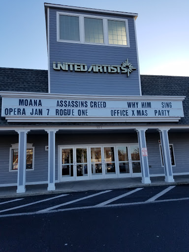 Movie Theater «United Artists Hampton Bays 5», reviews and photos, 119 W Montauk Hwy, Hampton Bays, NY 11946, USA