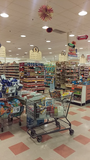 Grocery Store «Market Basket», reviews and photos, 399 John Fitch Hwy, Fitchburg, MA 01420, USA