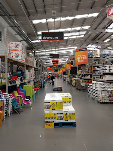 Reviews of B&Q Newport, IoW in Newport - Hardware store