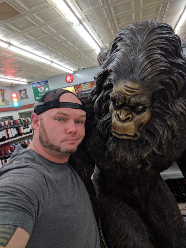 Liquor Store «Pearl Street Beverage», reviews and photos, 240 Pearl St, Burlington, VT 05401, USA