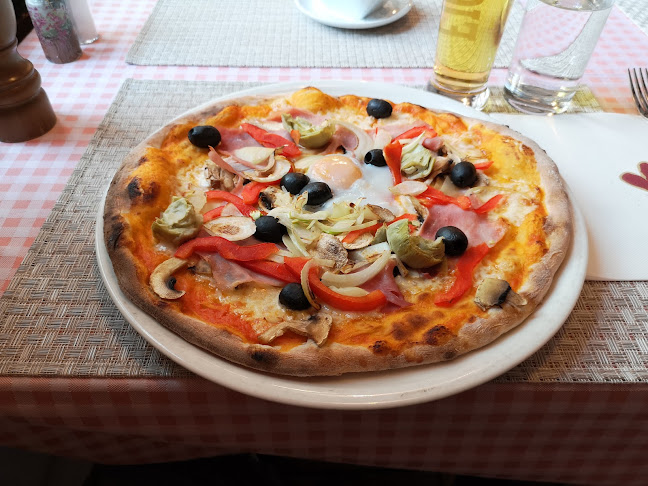 Rezensionen über Domenico Defina, Pizzeria-Restaurant Sternen in Einsiedeln - Restaurant