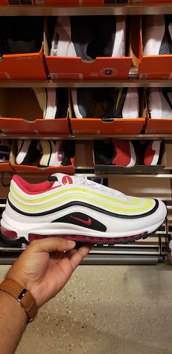 Clothing Store «Nike Factory Store», reviews and photos, 2210 Tanger Blvd #225, Gonzales, LA 70737, USA