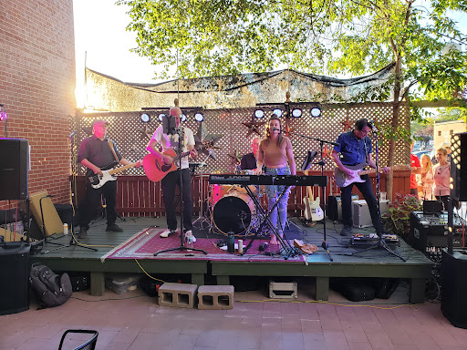 Bar «Keggers Bar», reviews and photos, 231 N Broadway, Green Bay, WI 54303, USA