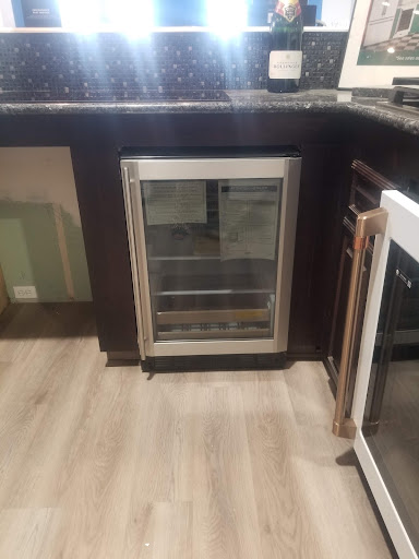 Appliance Store «Appliance Mart», reviews and photos, 4030 S Padre Island Dr, Corpus Christi, TX 78411, USA