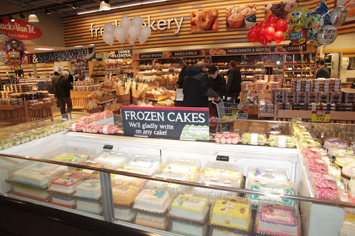 Grocery Store «Strack & VanTil Food Market», reviews and photos, 2168 W US Hwy 30, Valparaiso, IN 46385, USA