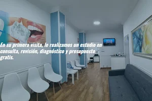 Clínica Dental Dr Perez Guerra - Clínica Dental en Las Palmas image
