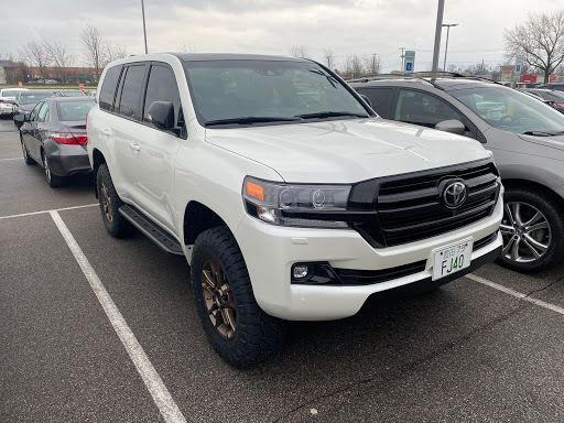 Toyota Dealer «Ed Martin Toyota», reviews and photos, 5500 S Scatterfield Rd, Anderson, IN 46013, USA