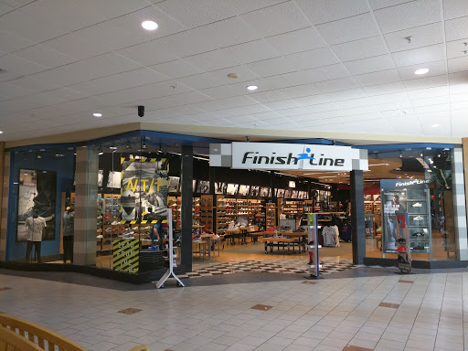 Finish Line, 1455 Voorhees Town Center, Voorhees Township, NJ 08043, USA, 