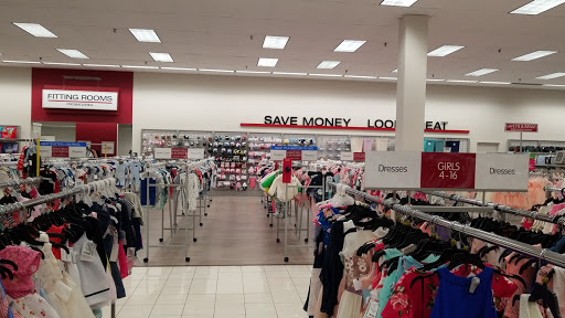 Clothing Store «Burlington Coat Factory», reviews and photos, 271 Cottage Grove Rd, Bloomfield, CT 06002, USA