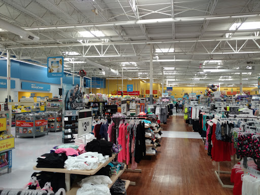 Department Store «Walmart Supercenter», reviews and photos, 1500 Armory Dr, Franklin, VA 23851, USA