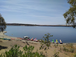 Foto von Playa de Orellana mit lange, gerade küste