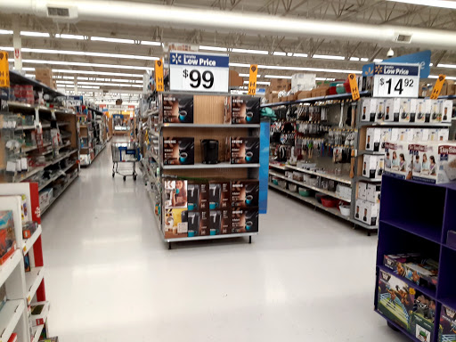 Department Store «Walmart Supercenter», reviews and photos, 4200 SE 82nd Ave, Portland, OR 97266, USA