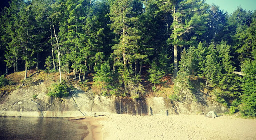 Barber Shop «Traunik Barbershop», reviews and photos, 4022 N Wilson Dr, Shorewood, WI 53211, USA