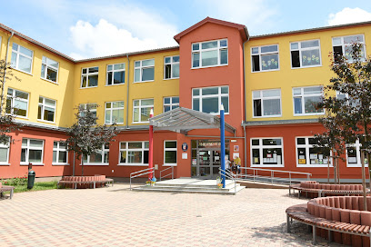 Základní škola Šestajovice