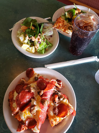 Pizza Restaurant «Round Table Pizza», reviews and photos, 1237 W Wood St, Willows, CA 95988, USA