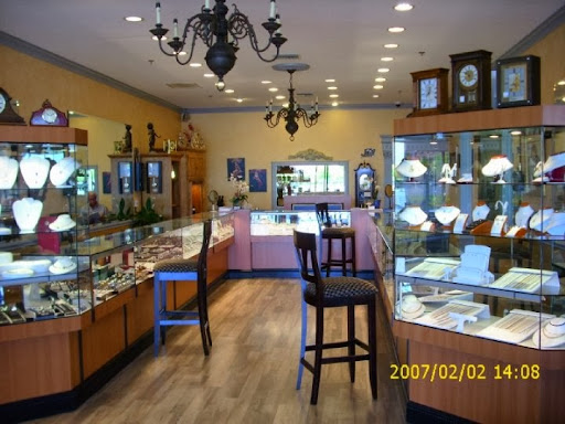 Watch Repair Service «Karkazian Jewelers», reviews and photos, 9447 N Fort Washington Rd #110, Fresno, CA 93730, USA