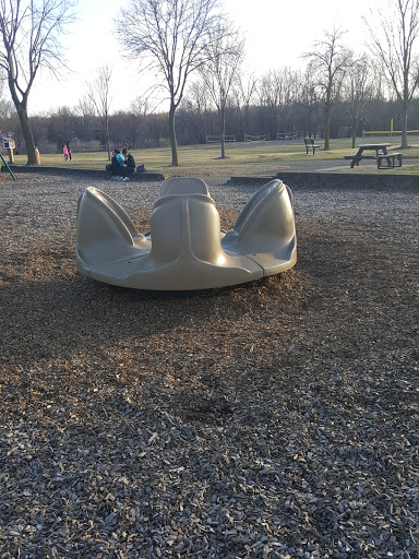 Dog Park «Bassett Creek Dog Park», reviews and photos, 32nd Ave N, Crystal, MN 55422, USA