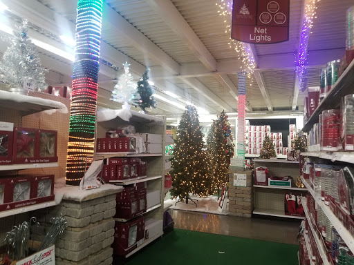 Home Improvement Store «Menards», reviews and photos, 4501 W North Ave, Chicago, IL 60639, USA