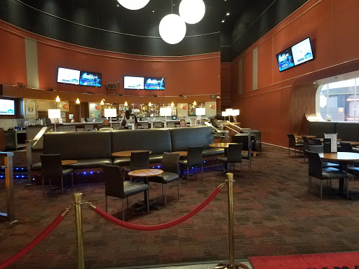 Shopping Mall «The Promenade at Howard Hughes Center», reviews and photos, 6081 Center Dr, Los Angeles, CA 90045, USA