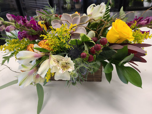 Florist «Casas Adobes Flower Shop», reviews and photos, 7090 N Oracle Rd #194, Tucson, AZ 85704, USA