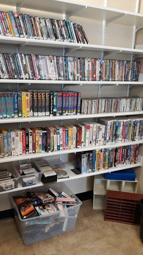 Thrift Store «Mission Wearhouse Thrift Store», reviews and photos, 2756 Lake Shore Ave, Little Canada, MN 55117, USA