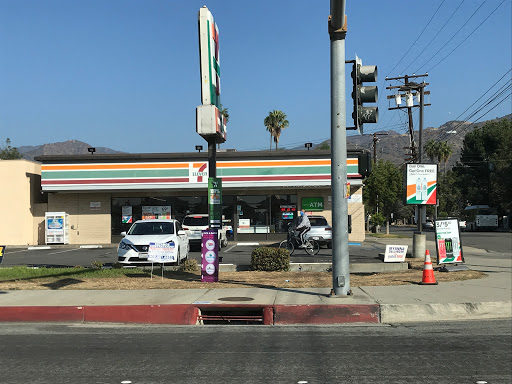 Convenience Store «7-Eleven», reviews and photos, 455 E Foothill Blvd, Azusa, CA 91702, USA
