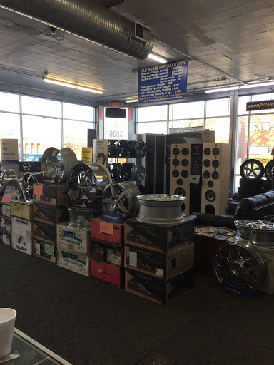 Electronics Store «Lewis Electronics», reviews and photos, 3536 Lee Rd, Cleveland, OH 44120, USA