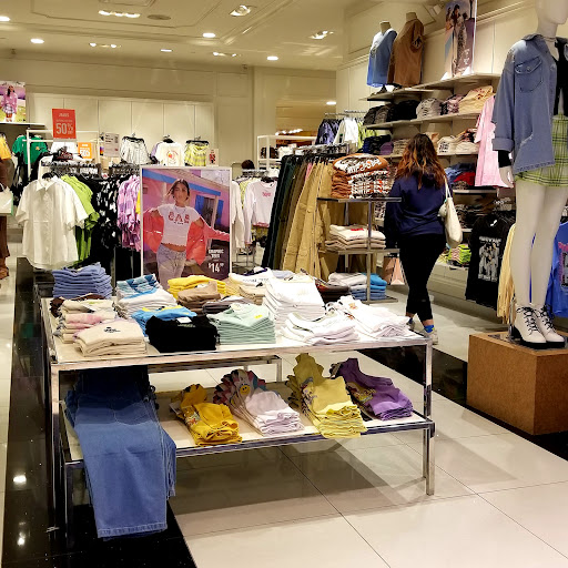 Clothing Store «Forever 21», reviews and photos, 3251 20th Ave, San Francisco, CA 94132, USA