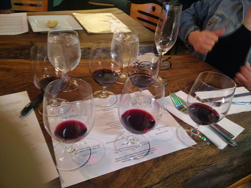 Wine Store «Santiam Wine Co», reviews and photos, 1555 12th St SE, Salem, OR 97302, USA