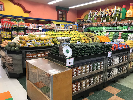 Grocery Store «La Plaza Market», reviews and photos, 515 McLaughlin Ave, San Jose, CA 95116, USA