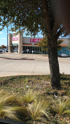 Cell Phone Store «T-Mobile», reviews and photos, 4301 Lakeview Pkwy, Rowlett, TX 75088, USA