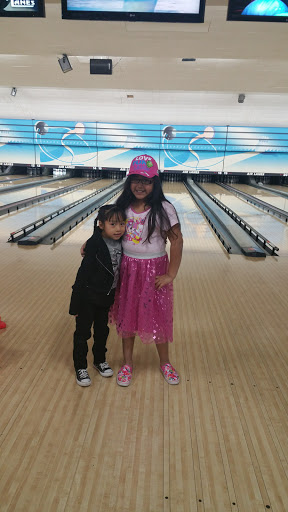 Bowling Alley «Air Lanes Bowling Center», reviews and photos, 4200 Fleur Dr, Des Moines, IA 50321, USA