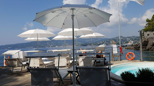 Marina di Bardi restaurant &beach club Via Parco Tigullio, 26, 16035 Zoagli GE, Italia