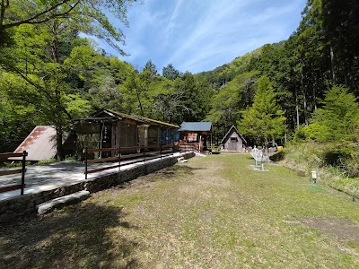 龍神村 奥・小又川バンガロー カフェ&サウナ併設