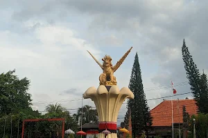 Tugu Singa Ambara Raja image