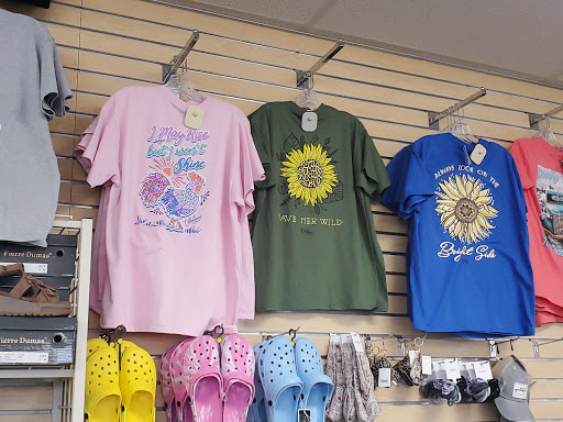 Clothing Store «Factory Connection», reviews and photos, 100 Washington St, Chillicothe, MO 64601, USA