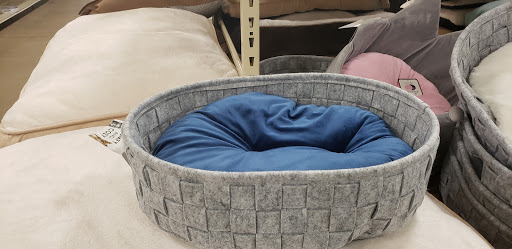 Home Goods Store «At Home», reviews and photos, 1325 N Meacham Rd, Schaumburg, IL 60173, USA