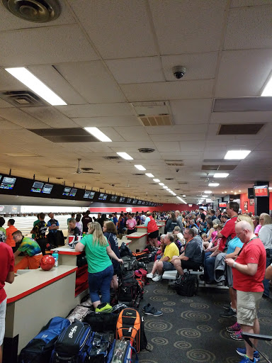 Bowling Alley «AMF Brookgate Lanes», reviews and photos, 14950 Snow Rd, Brook Park, OH 44142, USA