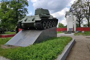 Tank T-34-85 image