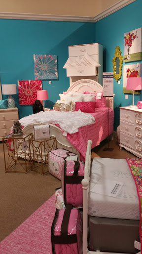 Furniture Store «Ashley HomeStore», reviews and photos, 3405 Amelia Dr, Orchard Park, NY 14127, USA