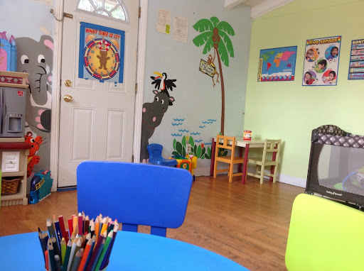 Day Care Center «TITI MICKEY FAMILY DAY CARE», reviews and photos, 20624 Skouras Dr, Winnetka, CA 91306, USA