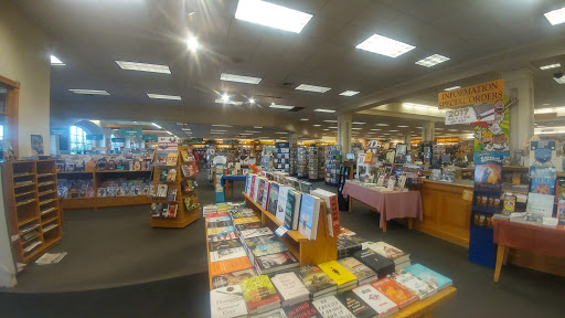 Book Store «Schuler Books & Music», reviews and photos, 2820 Towne Centre Blvd, Lansing, MI 48912, USA