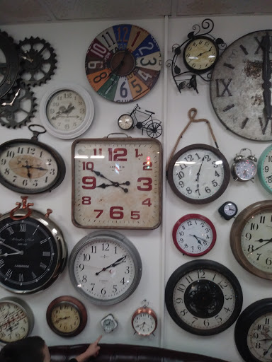 Barber Shop «Whiskers Barber Co. & Shave Parlor», reviews and photos, 3868 Penn Ave, Sinking Spring, PA 19608, USA