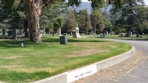 Mountain View Mortuary & Cemetery