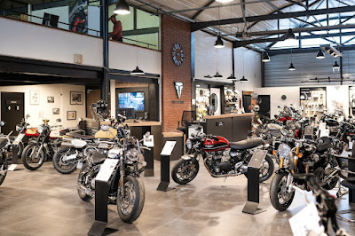 TRIUMPH CHALON à Sevrey