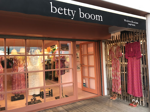 Magasin de vêtements pour femmes Betty Boom Lège-Cap-Ferret