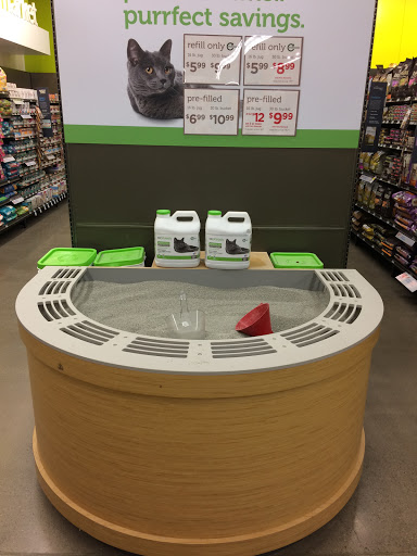 Pet Supply Store «Petco Animal Supplies», reviews and photos, 1963 S Hurstbourne Pkwy, Louisville, KY 40220, USA