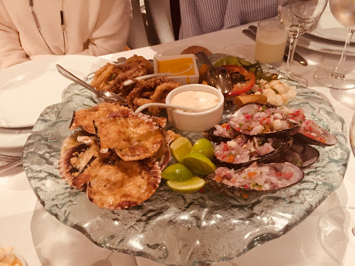 Restaurants eat oysters Lima